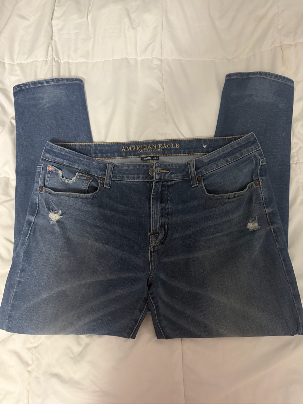 American Eagle Outfitters Men's Blue Distressed Relaxed Jeans 36x30